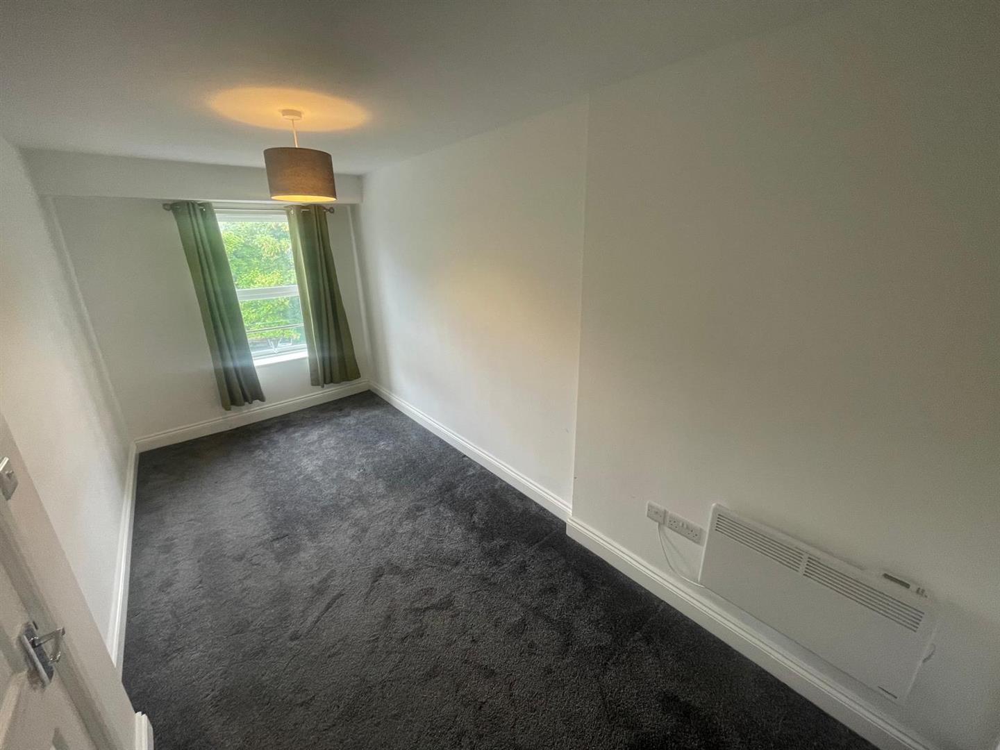 Flat ,, Fishergate Hill, PR1 8DN